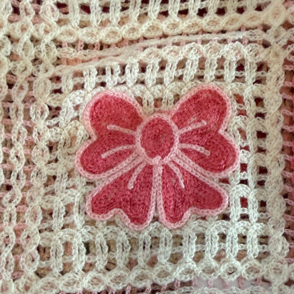 House of Harlow 1960 Pink Bows and Cream Crochet Fringe Sweater - Picture 3 of 7